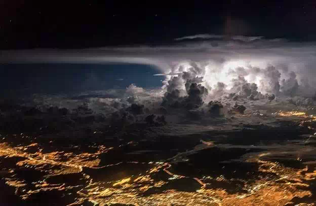 Pilot Captures Terrifying Lightning