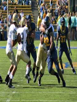 Action photo from a college football game.