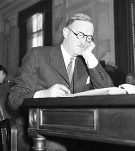 William E. Boeing testifying at a U.S. Senate hearing in February 1934. The following June Congress passed antitrust legislation, the Air Mail Act of 1934, that permanently divorced aircraft manufacturers from airline operators and forced the dissolution of Boeing's United Aircraft and Transport Corporation.