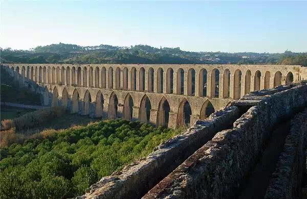 Aqueduct of Peges, Tomar, Portugal